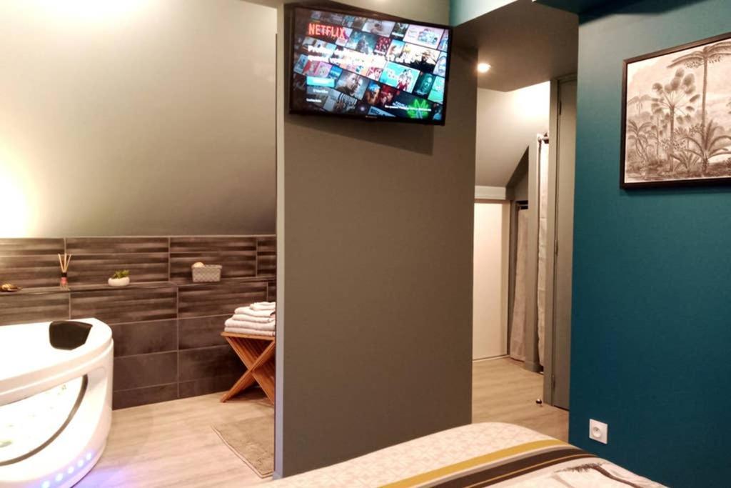 L'Evasion... Balneo. Apartman Sainte-Savine Kültér fotó
