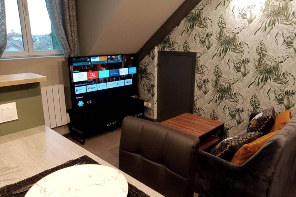 L'Evasion... Balneo. Apartman Sainte-Savine Kültér fotó